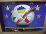 Akcesoria kibica euro 2012, otwieracz z piłką, zawieszka do samochodu lub na szybę z przyssawką, naklejki polska, flaga do ręki i samochodu, kalendarz z zegarem trójdzielny i planszowy, czapka, chustka