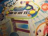 Organy, keyboard, instrument, instrumenty z mikrofonem, na nóżkach z krzesełkiem, instrument muzyczny, instrumenty muzyczne, pianino, pianina, pianinko, pianinka